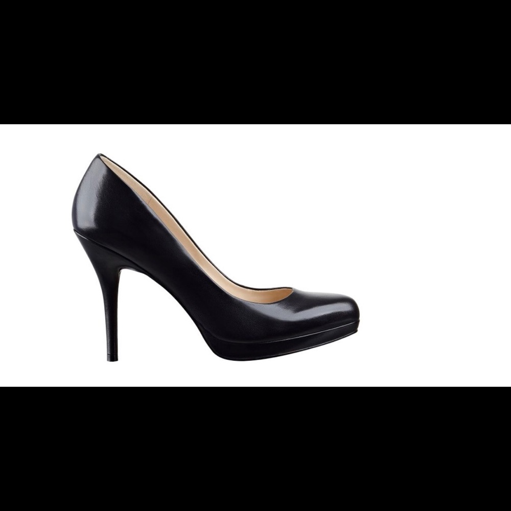 Nine West Leather Pumps
